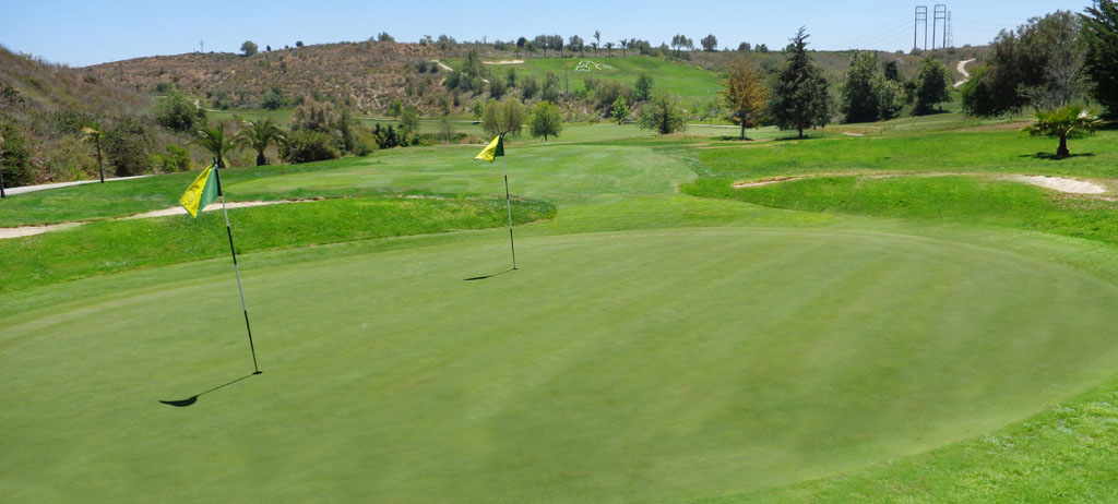 Members-only Chipping Green - Moorpark Country Club